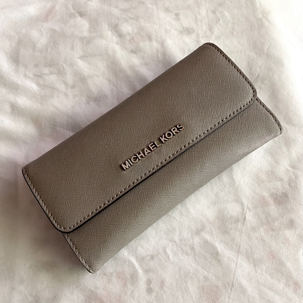 Michael Kors Jet Set Trifold Leather Wallet